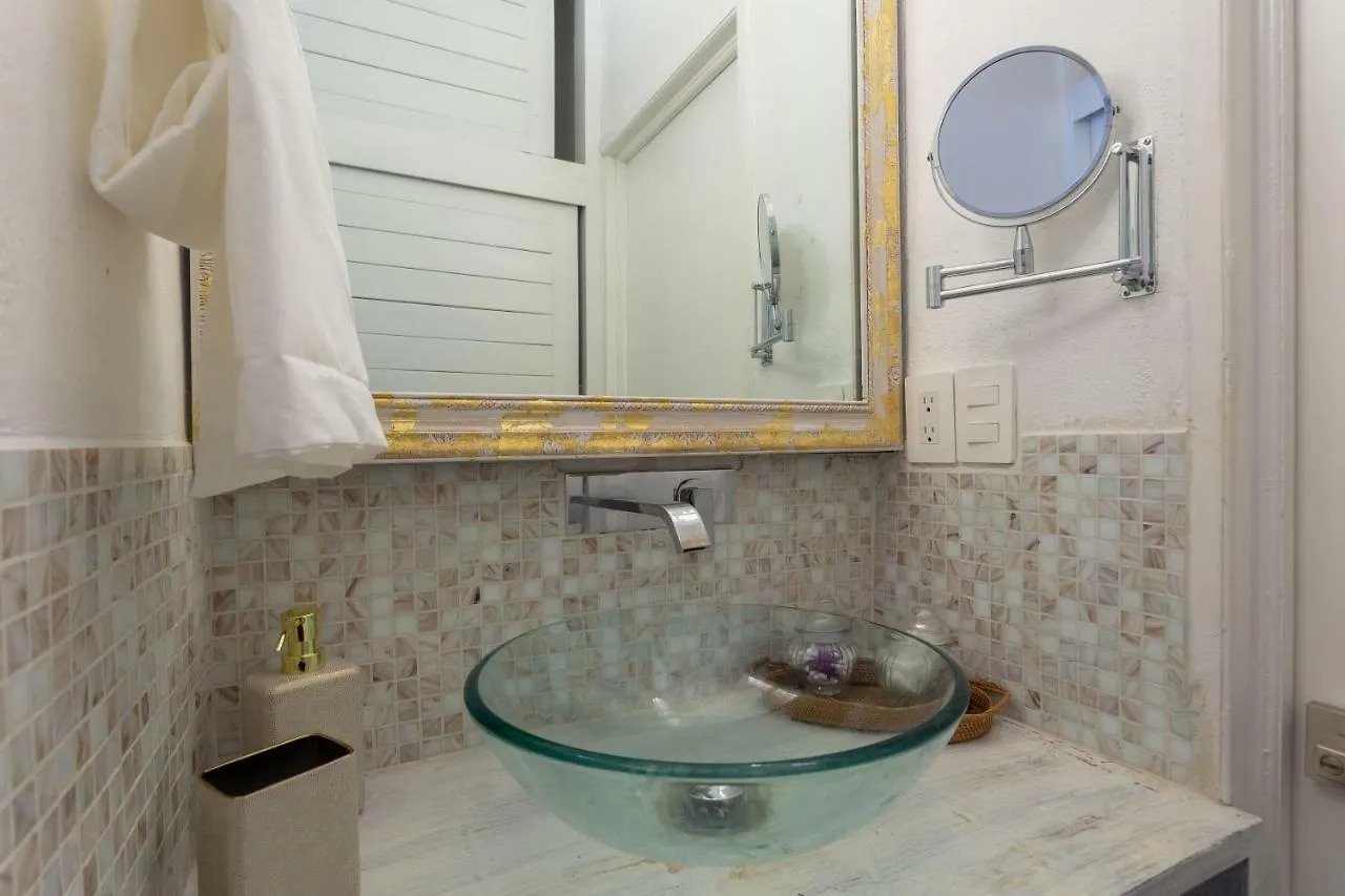 Lotus Beach Hotel - Adults Only Isla Mujeres