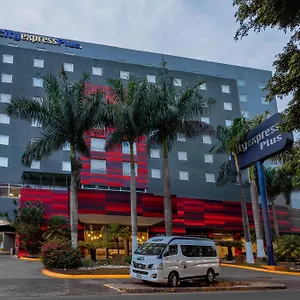 Hotel Express By Marriott Guadalajara Expo